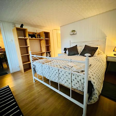 Chambre En Rez De Jardin Gland Buitenkant foto